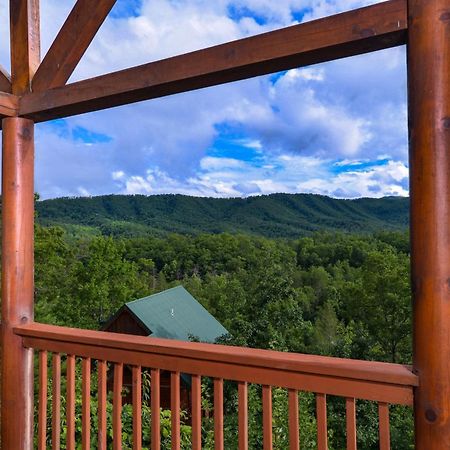 Camp David Villa Пиджен Фордж Екстериор снимка
